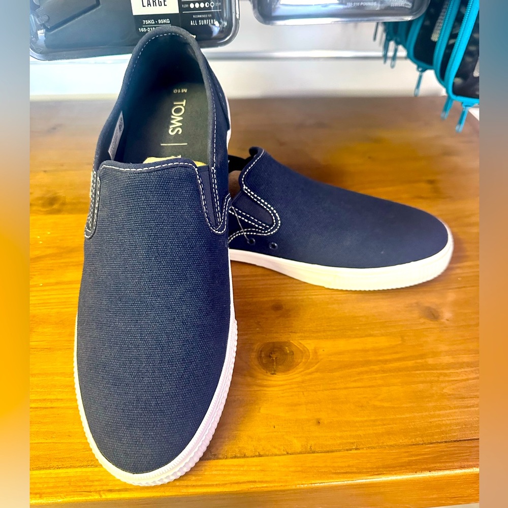 Brand New Toms Canvas Baja Navy/Contrast Stitching